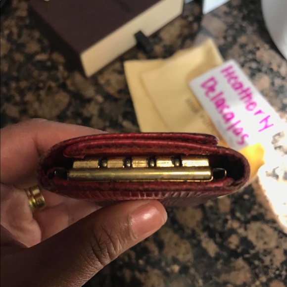 Red Epi 4 Key Holder - Picture 4 of 7